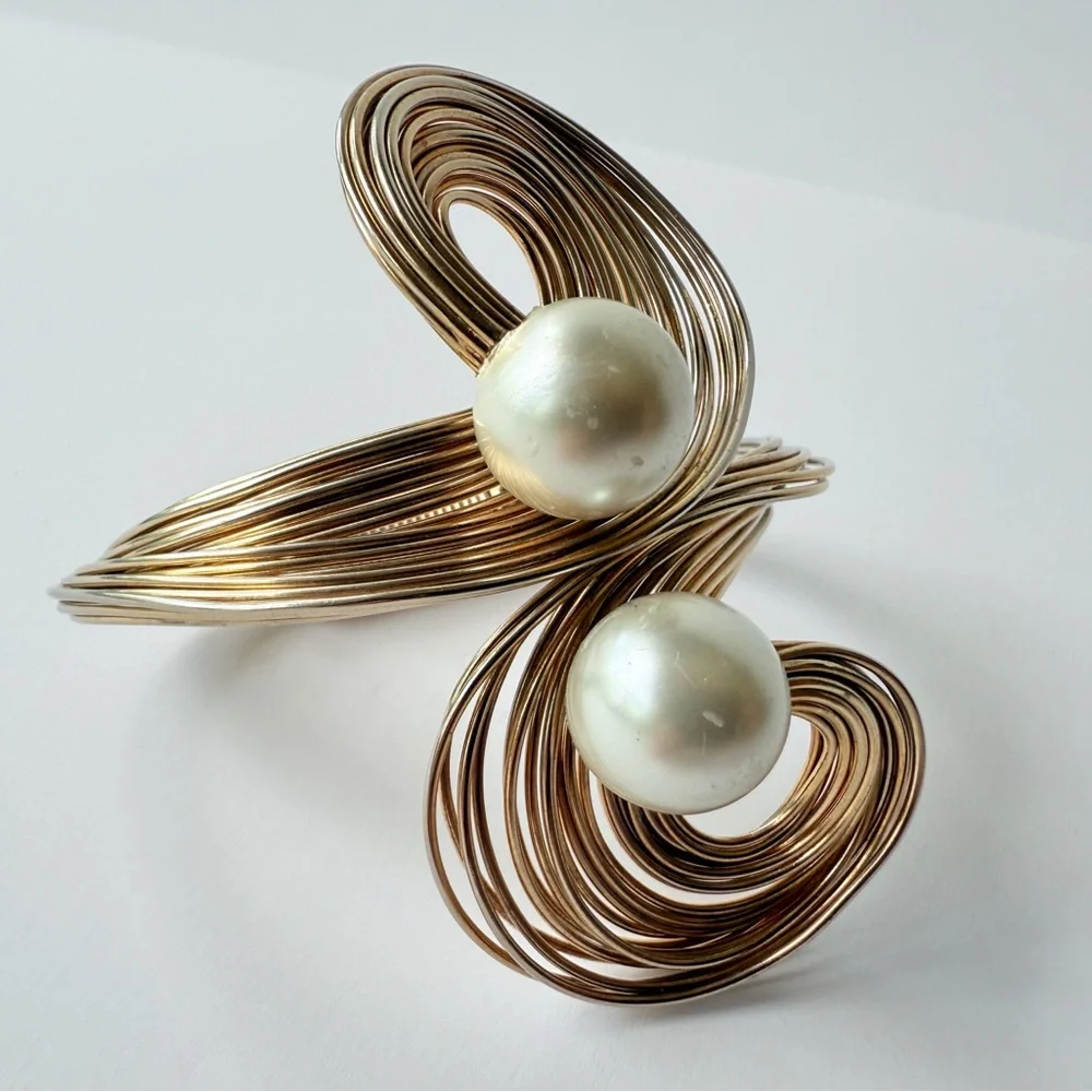 Vintage 1960s Yves Saint Laurent Faux Pearl Gilt Scroll Bracelet Roger Scemama - Picture 5 of 15